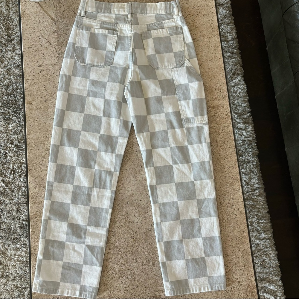 Girl’s checkered carpenter jeans